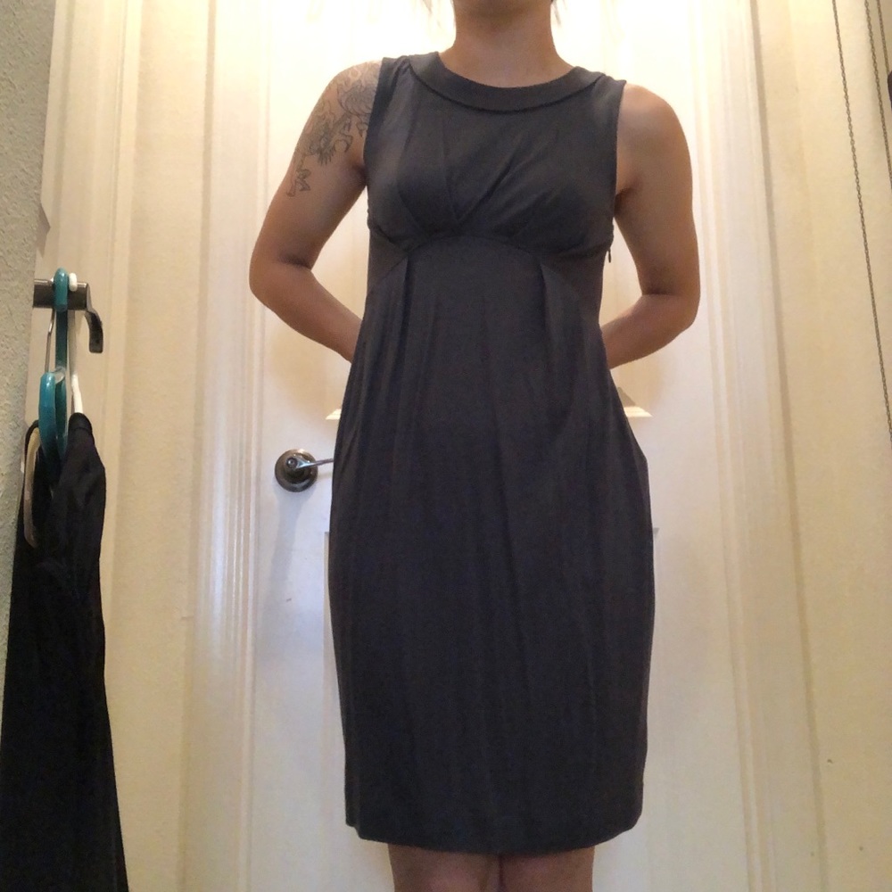 Banana Republic Gray Rayon Knee Length Dress